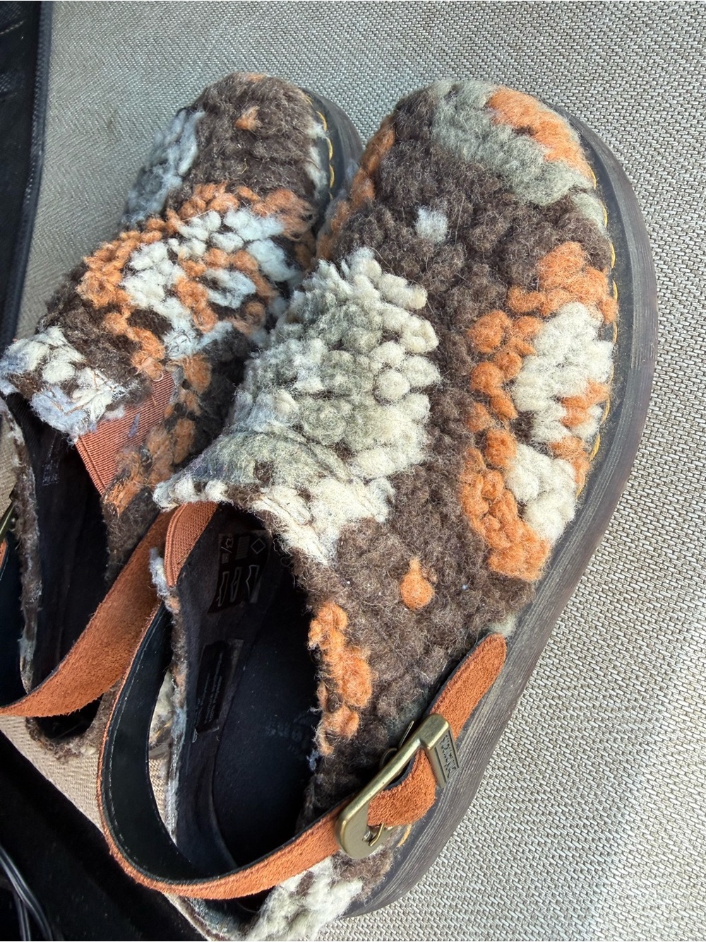 Dr Martens Isham Crochet Wool and Suede 38 - Picture 4 of 9